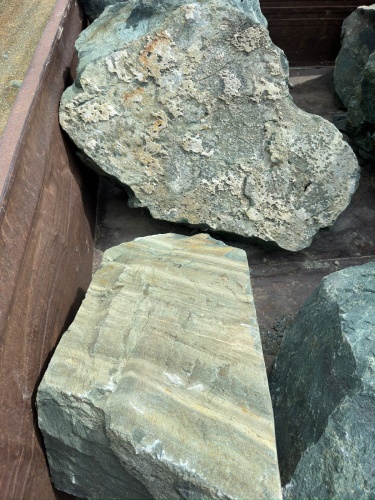 Ландшафтные глыбы зелёные 200-500 килограмм купить в Кемеровской области