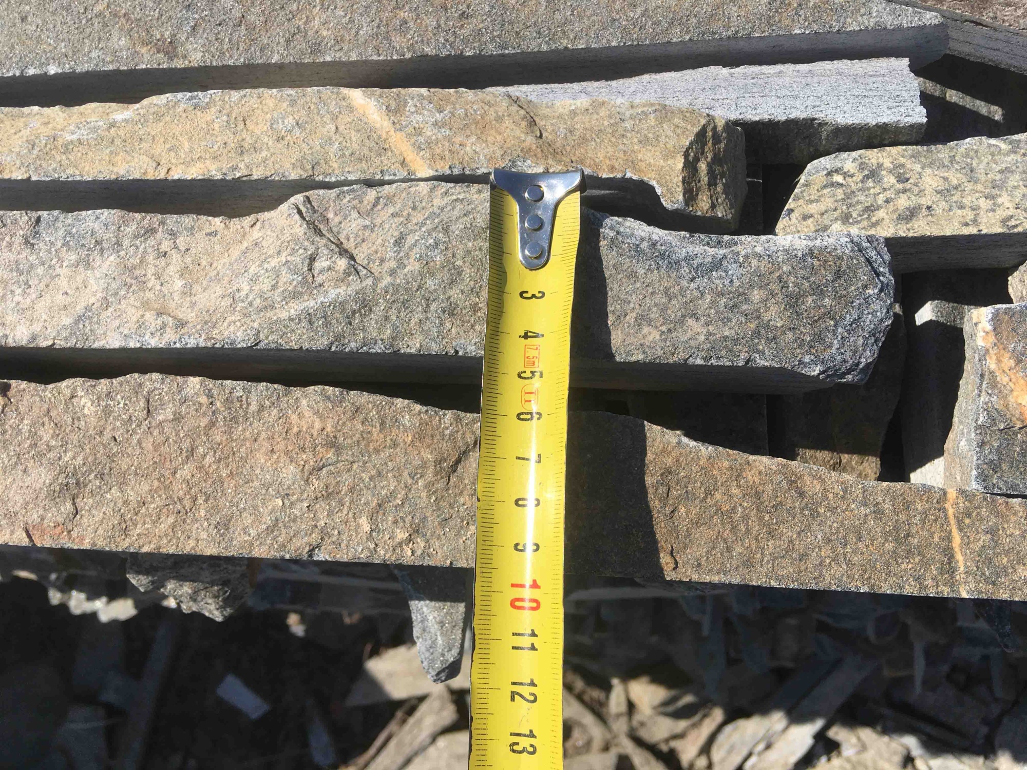 Горбушка златолит мультиколор для облицовки купить в Кемеровской области