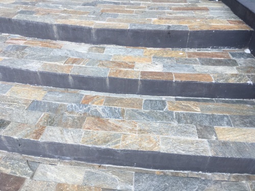 Плитка из Златолита Уральского для лестницы купить в Кемеровской области