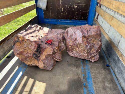 Ландшафтные глыбы красно-фиолетовые 200-1000 килограмм купить в Кемеровской области