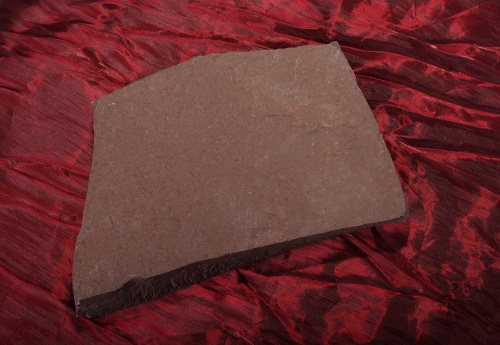 Плитняк лемезит бордовый для цоколя 1,5-2 см купить в Кемеровской области