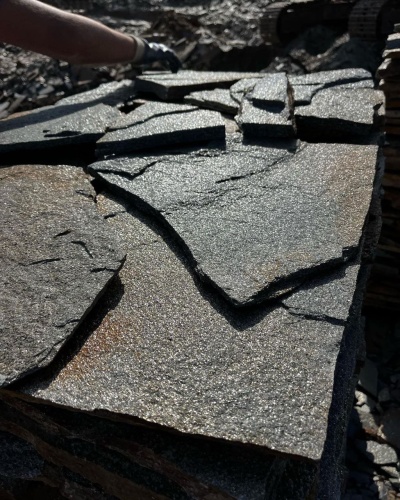 Плитняк златолит серебристый для фасада купить в Кемеровской области