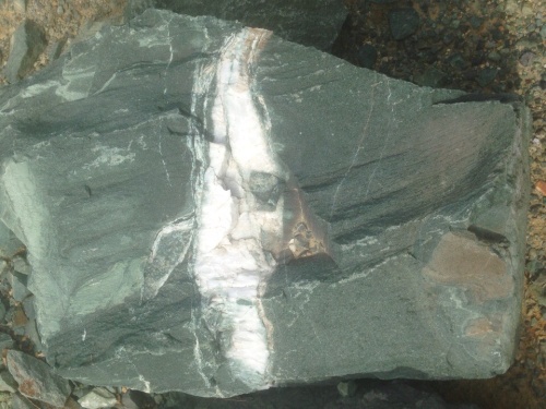 Гигантские зелёные валуны для ландшафтного дизайна весом более 5 тонн купить в Кемеровской области